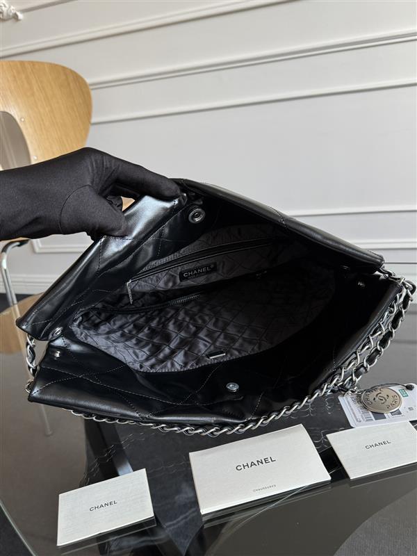 2026127215210444 600